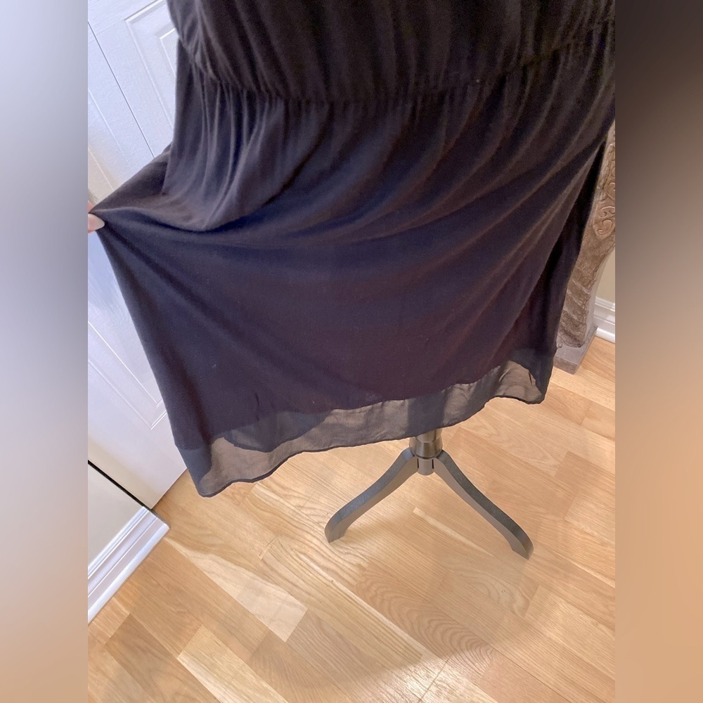 H&M flowy sleeveless sheer partial top and hem  fabric w/ cinched waist 🖤 - Picture 11 of 11
